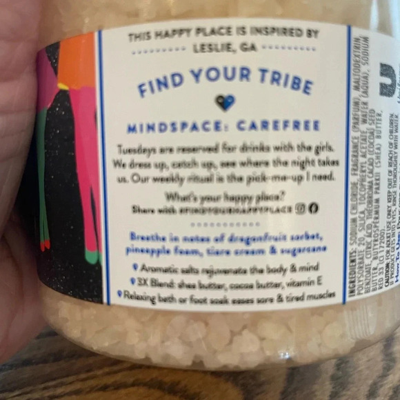 Find your Happy Place Girls Night Out Soaking Salts Tiare Flower & Sugarcane - Picture 4 of 5